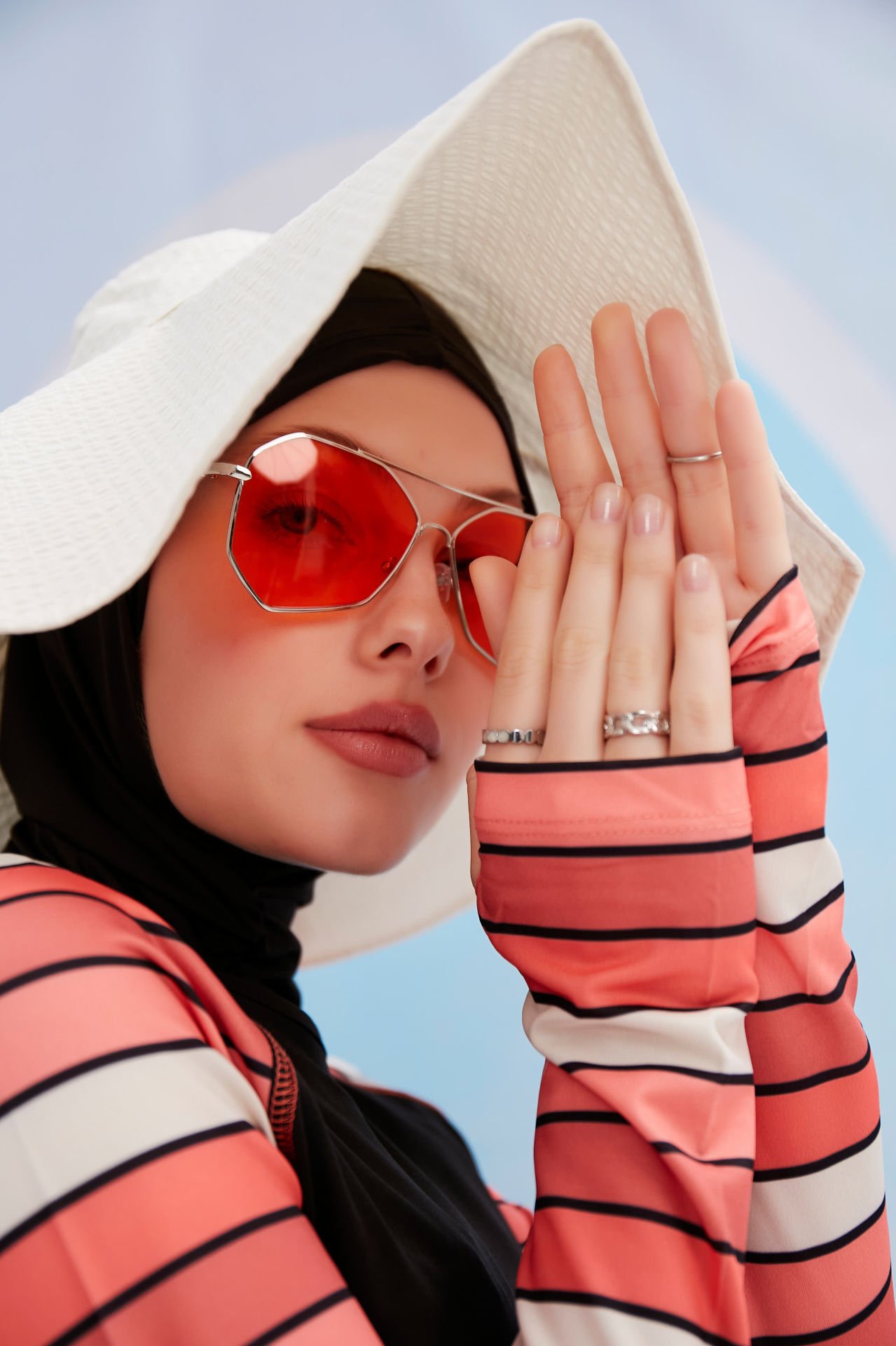 Kolları Parmak Geçmeli Şerit Çizgili Spor Tesettür Mayo- Siyah - Mayou