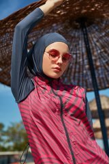 Kolları Likralı Soyut Desenli Tesettür Mayo – Antrasit Fuşya - Mayou S